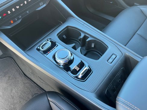New 2026 Jeep Cherokee Limited AWD/4WD image 24