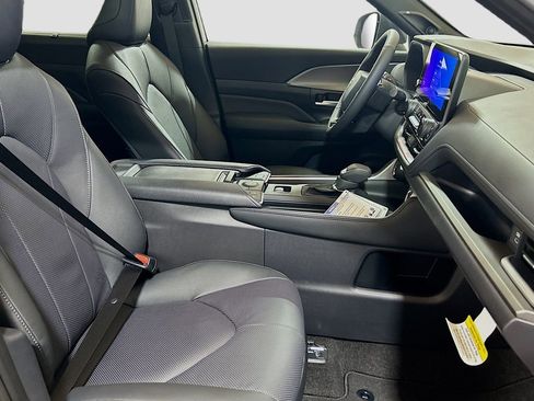 New 2026 Toyota Grand Highlander AWD Hybrid image 29