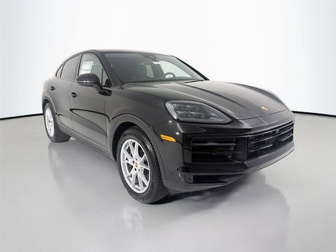 New 2026 Porsche Cayenne Coupe image 24