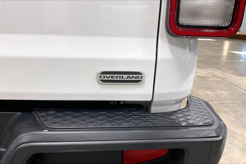 Used 2022 Jeep Gladiator Overland w/ Popular Equipment Package AWD/4WD image 25