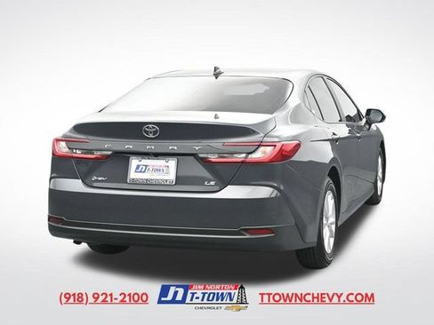 Used 2025 Toyota Camry LE FWD image 10