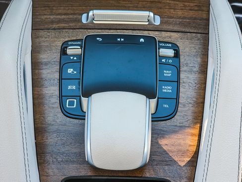 Certified 2025 Mercedes-Benz GLE 350 4MATIC image 14