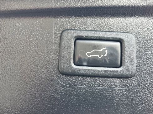 Used 2015 Subaru Outback 2.5i Limited image 27