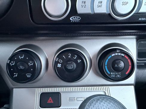 Used 2008 Scion xB 5dr Wgn Auto (Natl) image 32