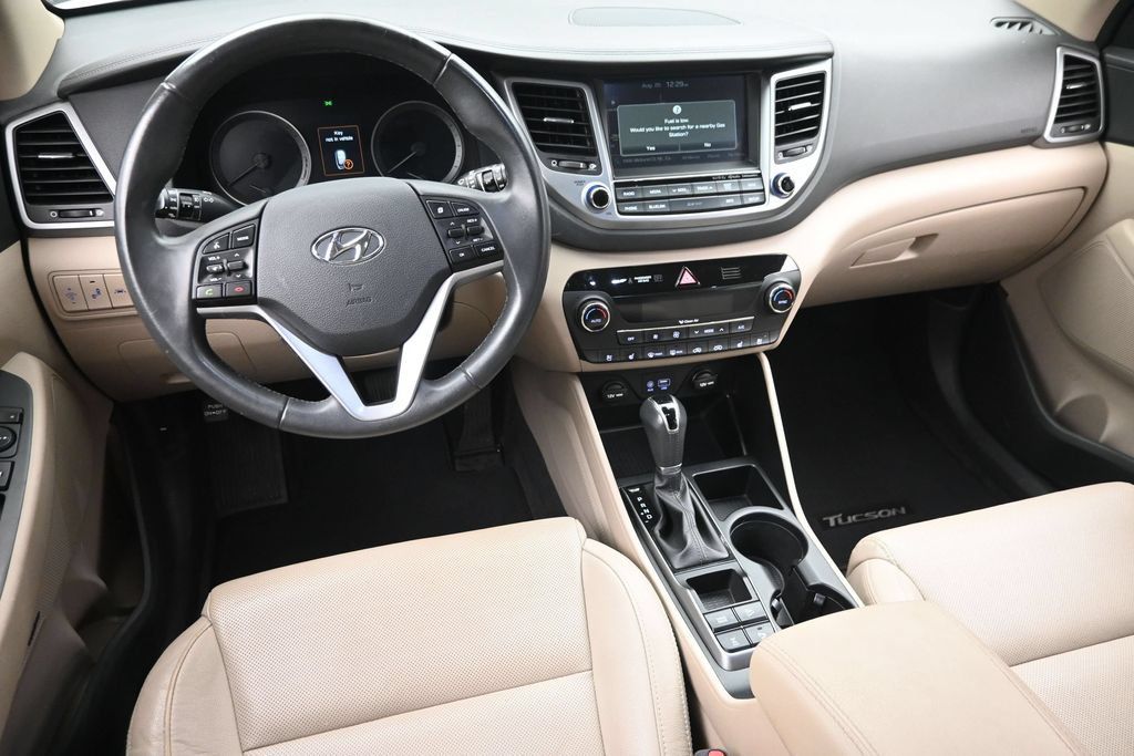 Used 2017 Hyundai Tucson Limited w/ Limited Ultimate Package 03 AWD/4WD image 16