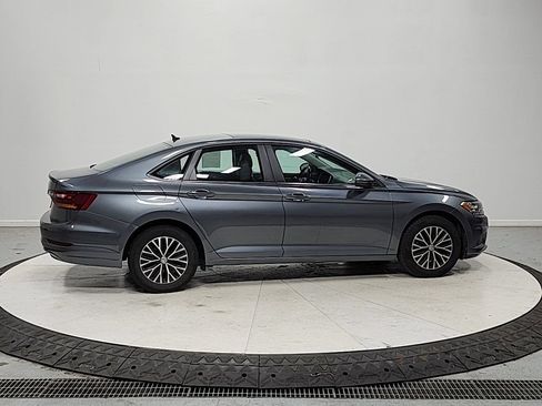 Used 2019 Volkswagen Jetta SE FWD image 8