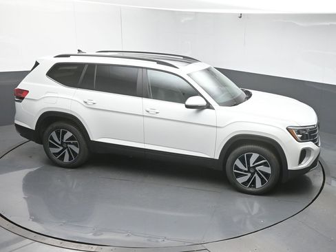 New 2026 Volkswagen Atlas SE image 48
