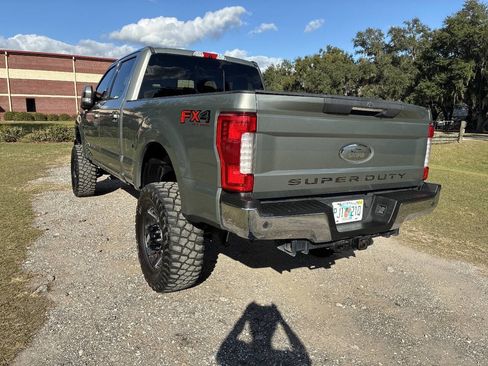 Used 2019 Ford F350 Lariat w/ Lariat Ultimate Package image 3