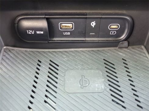 Used 2023 Kia Sportage EX image 22