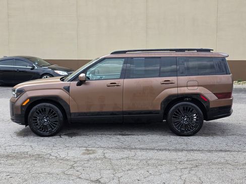 Used 2025 Hyundai Santa Fe Calligraphy image 2