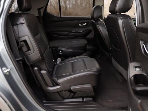 Used 2018 Chevrolet Traverse Premier w/ Driver Confidence II Package image 34