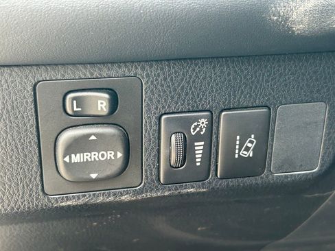 Used 2018 Toyota RAV4 XLE w/ Plus Extra Value Package image 25