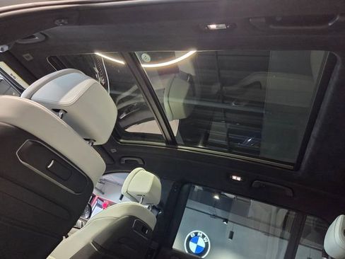 New 2026 BMW X7 xDrive40i w/ M Sport Package image 17