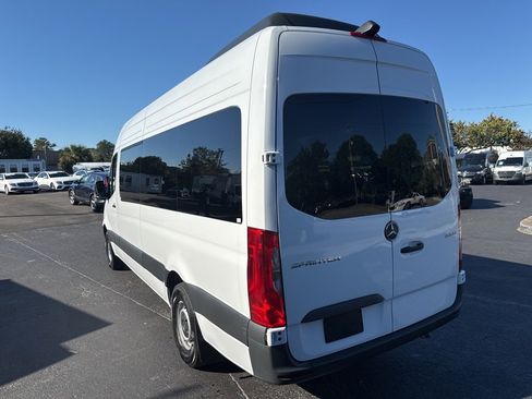Used 2025 Mercedes-Benz Sprinter 2500 image 7