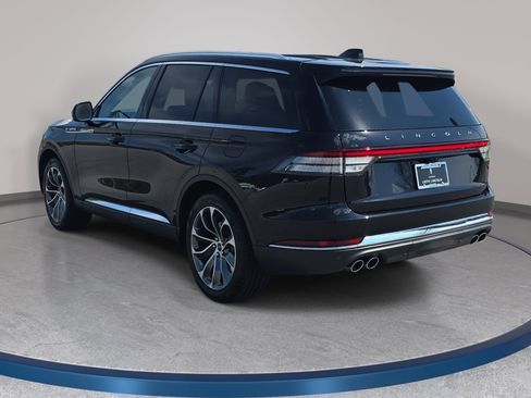 New 2026 Lincoln Aviator Reserve w/ Luxury Package RWD image 7