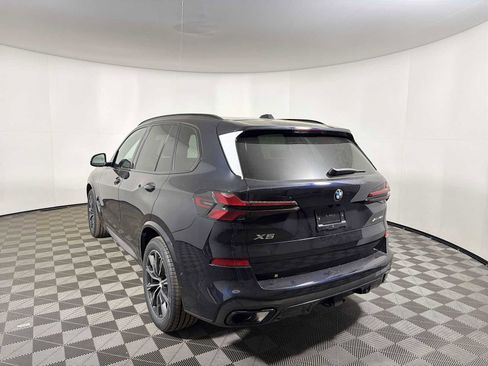 New 2026 BMW X5 xDrive40i w/ M Sport Package AWD/4WD image 3