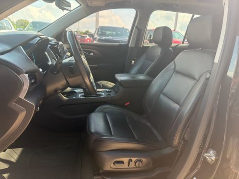 Used 2021 Chevrolet Traverse Premier AWD/4WD image 14