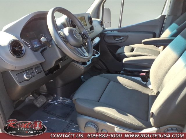 Used 2020 Mercedes-Benz Sprinter 3500 image 9