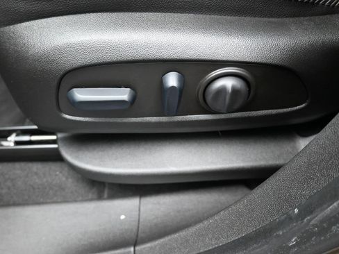 Used 2023 GMC Terrain Denali image 9