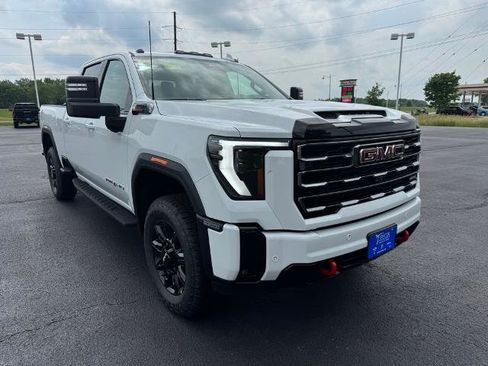 New 2025 GMC Sierra 2500 AT4 w/ AT4 Premium Plus Package image 3