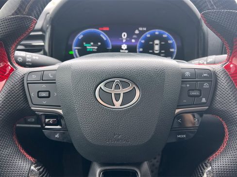 Used 2025 Toyota Camry XSE image 25