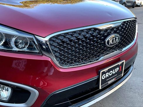 Used 2017 Kia Sorento EX FWD image 29
