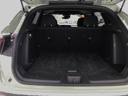 Certified 2024 Chevrolet Trax RS w/ Sunroof Package image 20