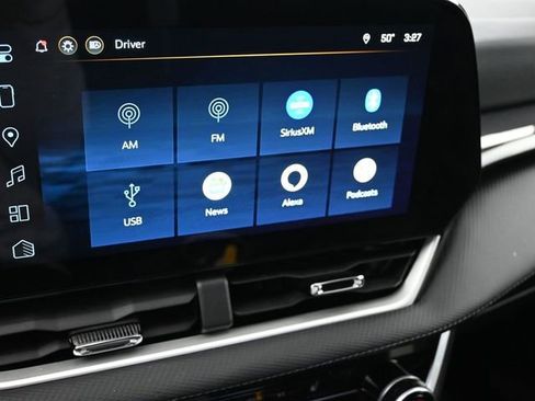 Used 2025 Chevrolet Equinox LT image 25