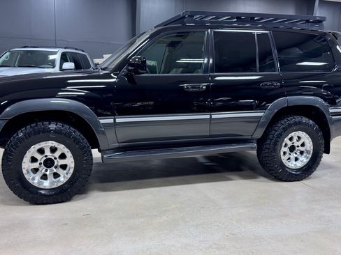 Used 2007 Toyota Land Cruiser AWD/4WD image 13