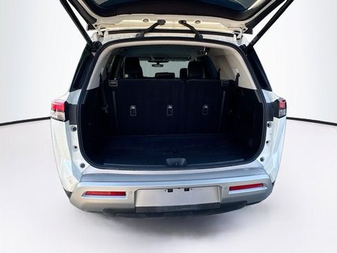 Certified 2023 Nissan Pathfinder SL AWD/4WD image 22