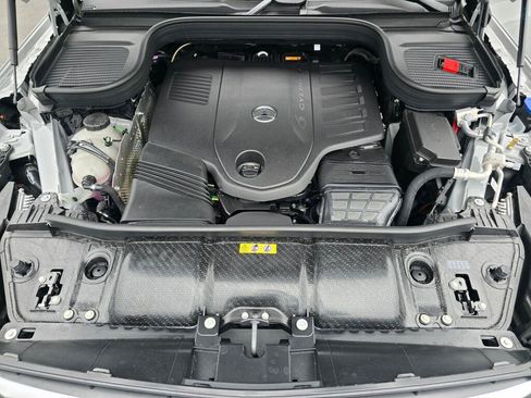 New 2026 Mercedes-Benz GLS 450 4MATIC image 10