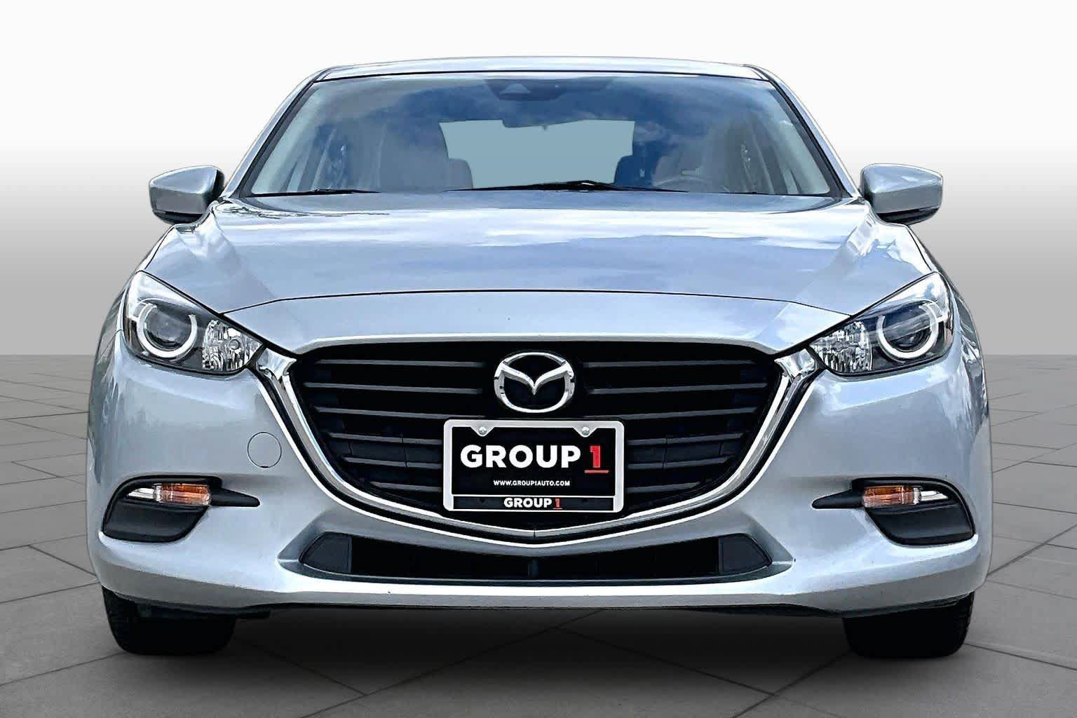 Used 2018 MAZDA MAZDA3 Touring FWD image 4