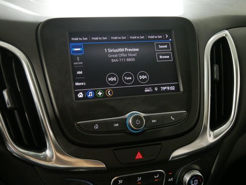 Used 2021 Chevrolet Equinox LT AWD/4WD image 22
