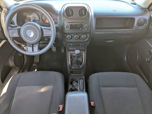 Used 2014 Jeep Patriot Sport image 10