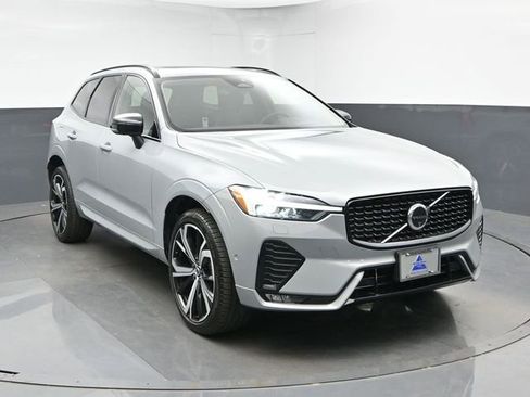 Used 2024 Volvo XC60 B5 Ultimate w/ Climate Package AWD/4WD image 2