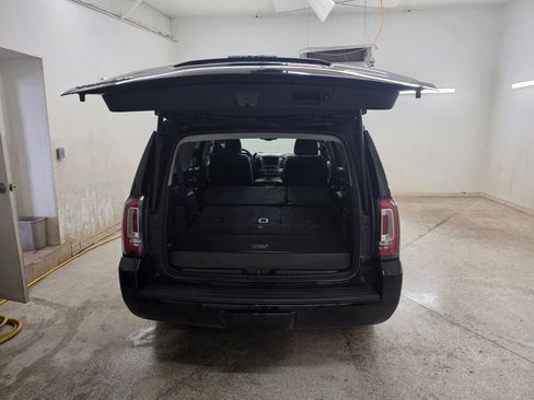 Used 2016 GMC Yukon SLT w/ Open Road Package AWD/4WD image 8