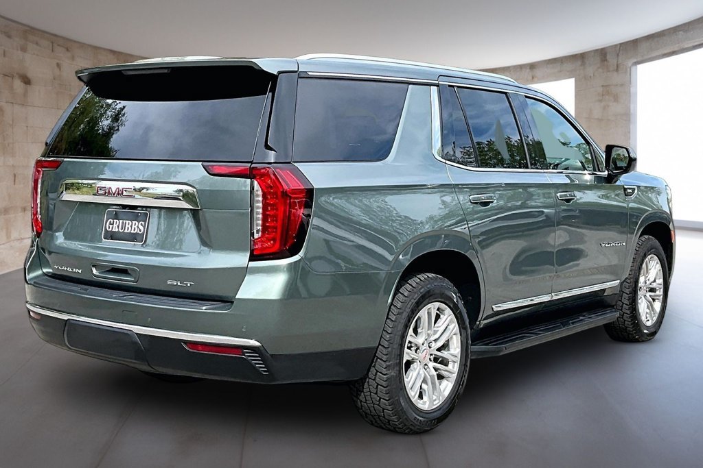 Used 2023 GMC Yukon SLT AWD/4WD image 2