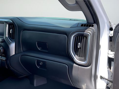 Used 2022 Chevrolet Silverado 1500 RST RWD image 23