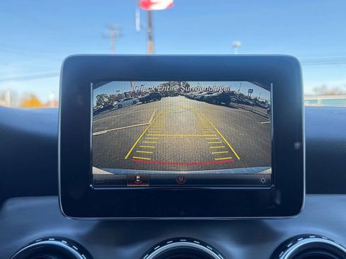 Used 2017 Mercedes-Benz GLA 250 4MATIC image 10