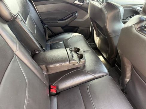 Used 2017 Ford Focus ST w/ Equipment Group 402A FWD image 8