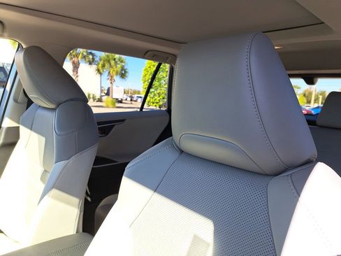 Certified 2021 Toyota RAV4 Limited image 17