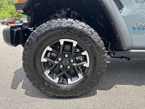 Certified 2025 Jeep Wrangler Unlimited Rubicon 4xe w/ Safety Group AWD/4WD image 11
