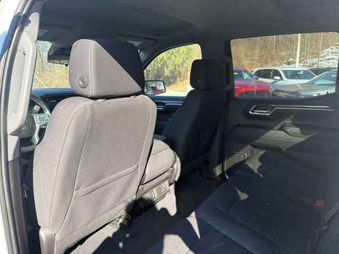 Used 2023 Chevrolet Silverado 1500 LT image 11