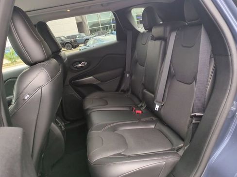 Used 2021 Jeep Cherokee Limited w/ Elite Package image 14