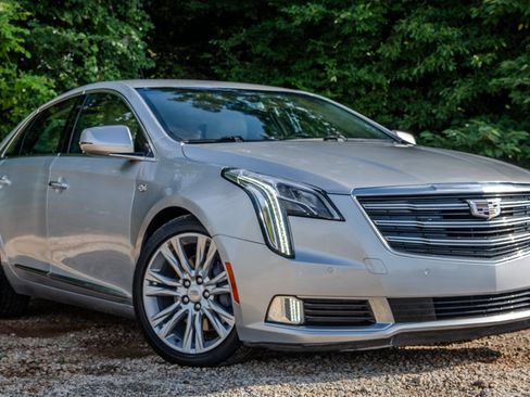 Used 2018 Cadillac XTS Luxury AWD/4WD image 7