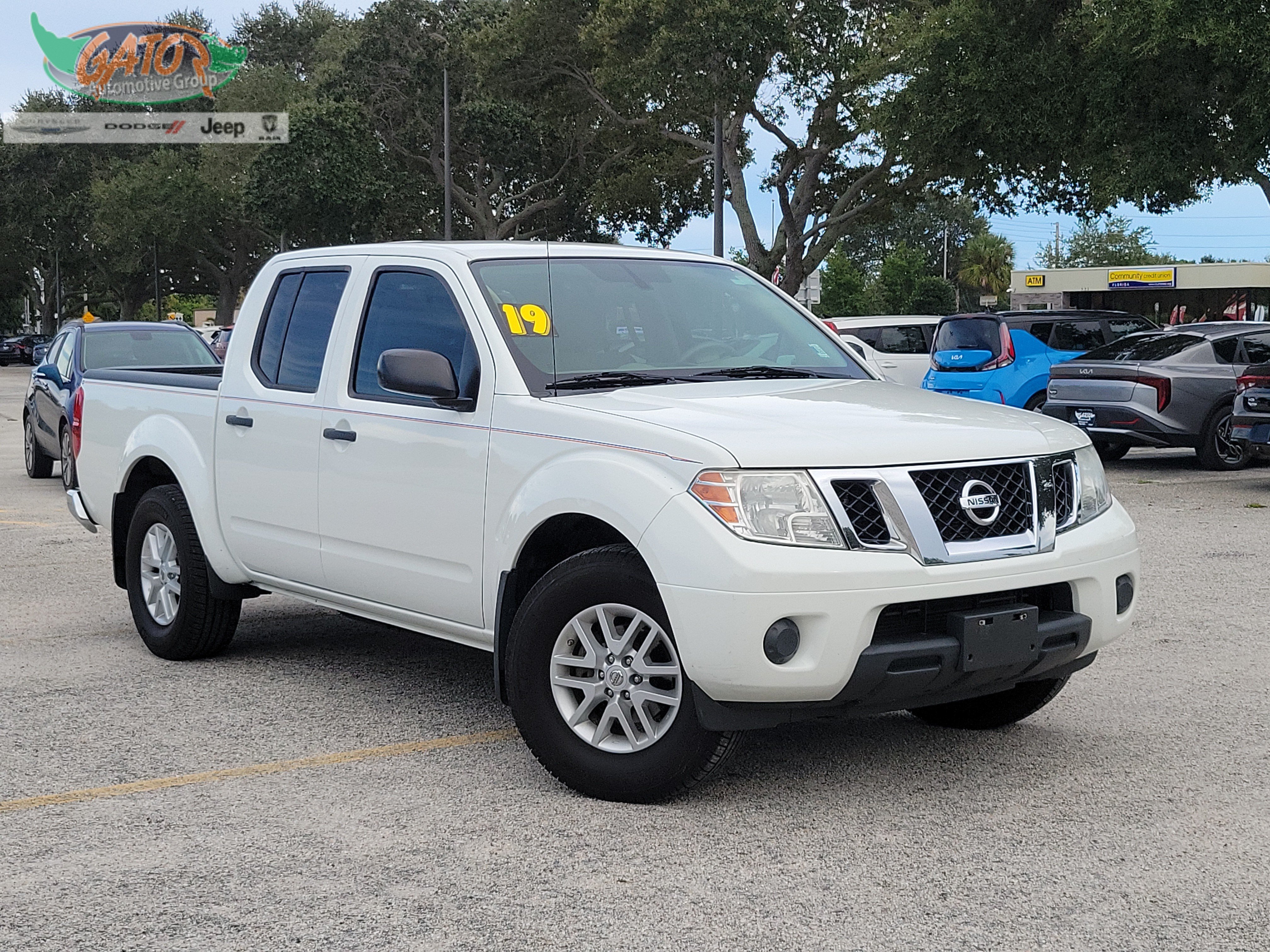 Used 2019 Nissan Frontier SV RWD image 1