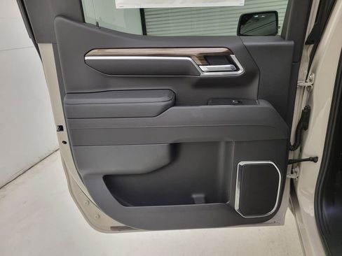 New 2026 Chevrolet Silverado 1500 RST w/ Dark Appearance Package image 46