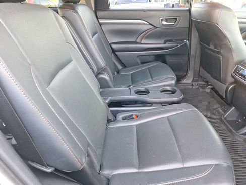 Used 2019 Toyota Highlander Limited image 33
