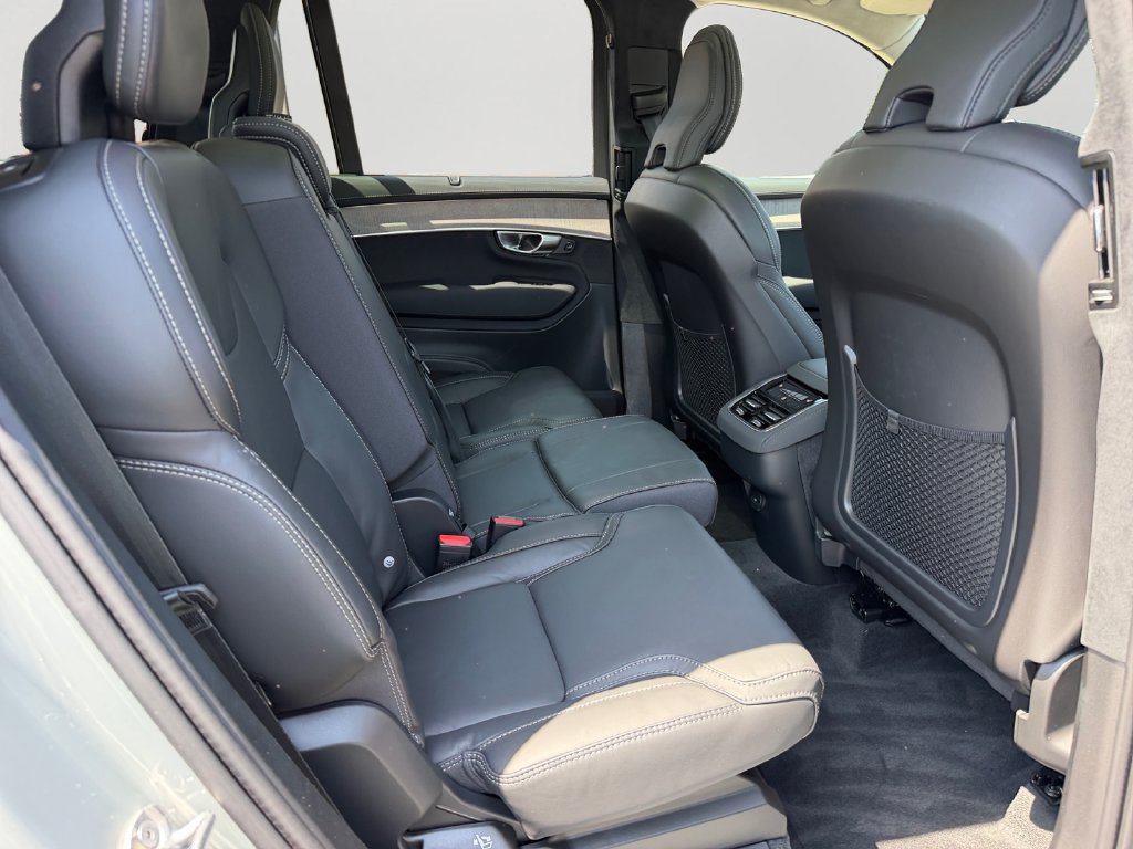 Used 2026 Volvo XC90 B6 Ultra w/ Lounge Package AWD/4WD image 9