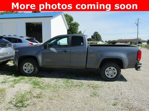 Used 2018 Chevrolet Colorado W/T RWD image 2